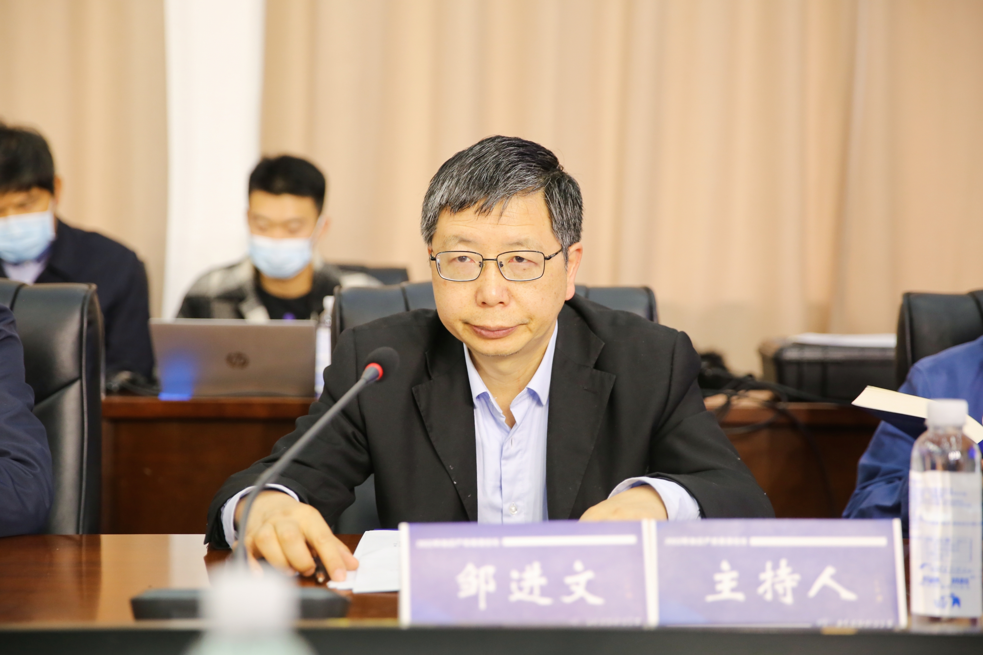 邹进文.JPG